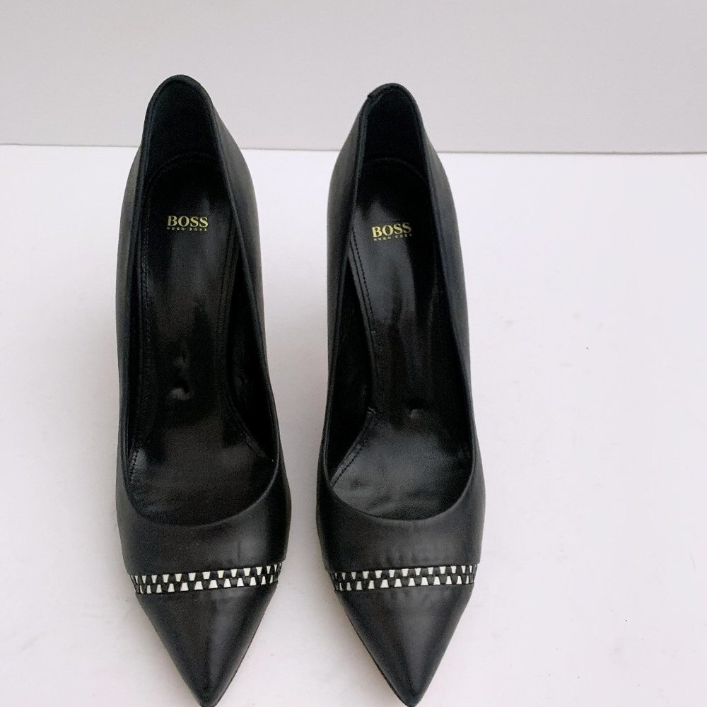 Hugo Boss Heeled Italian Leather Pump